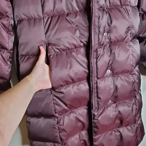 Tahari Women’s Down Puffer Coat Jacket Size S Belted Hooded Long Winter Chic - Picture 4 of 7